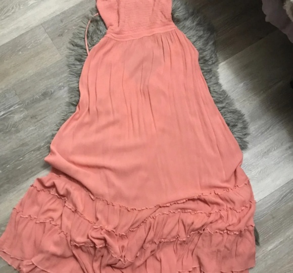 Open back Ruffle Maxi - Picture 4 of 9